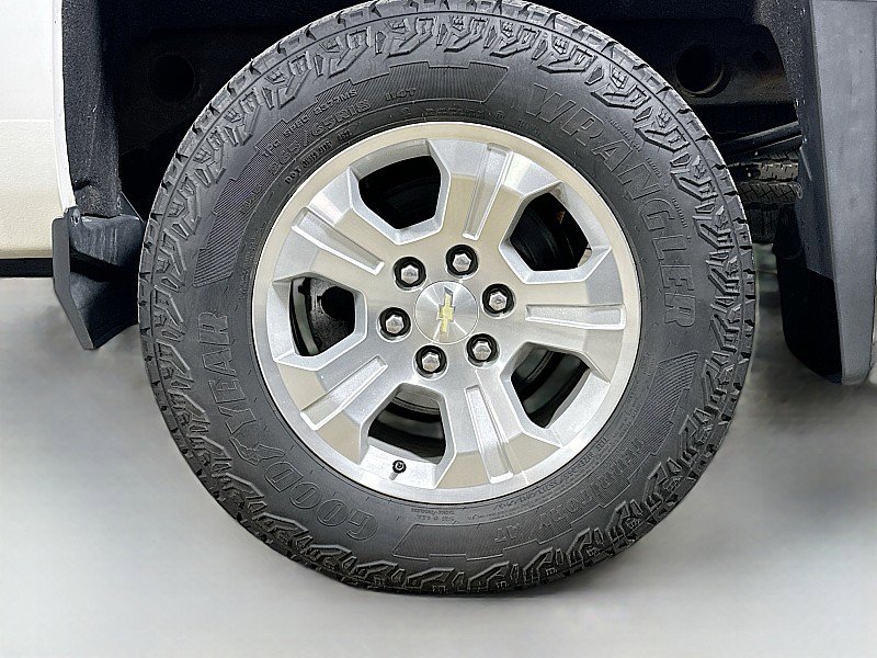 Used 2018 Chevrolet Silverado 1500 LT w/ All Star Edition image 28