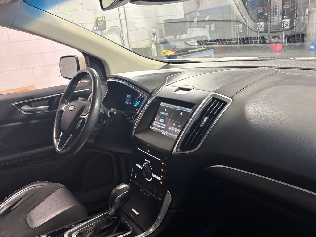 Used 2015 Ford Edge Sport w/ Equipment Group 401A AWD/4WD image 30