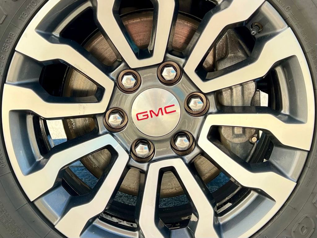 Used 2020 GMC Sierra 1500 AT4 w/ AT4 Premium Package image 12