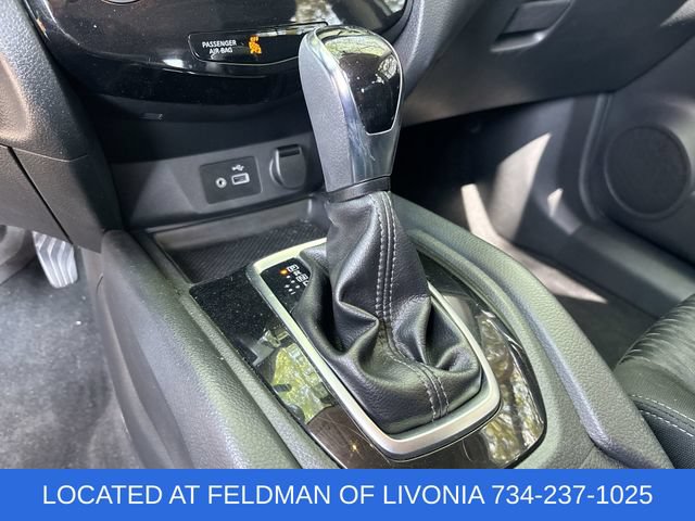 Used 2018 Nissan Rogue S AWD/4WD image 15
