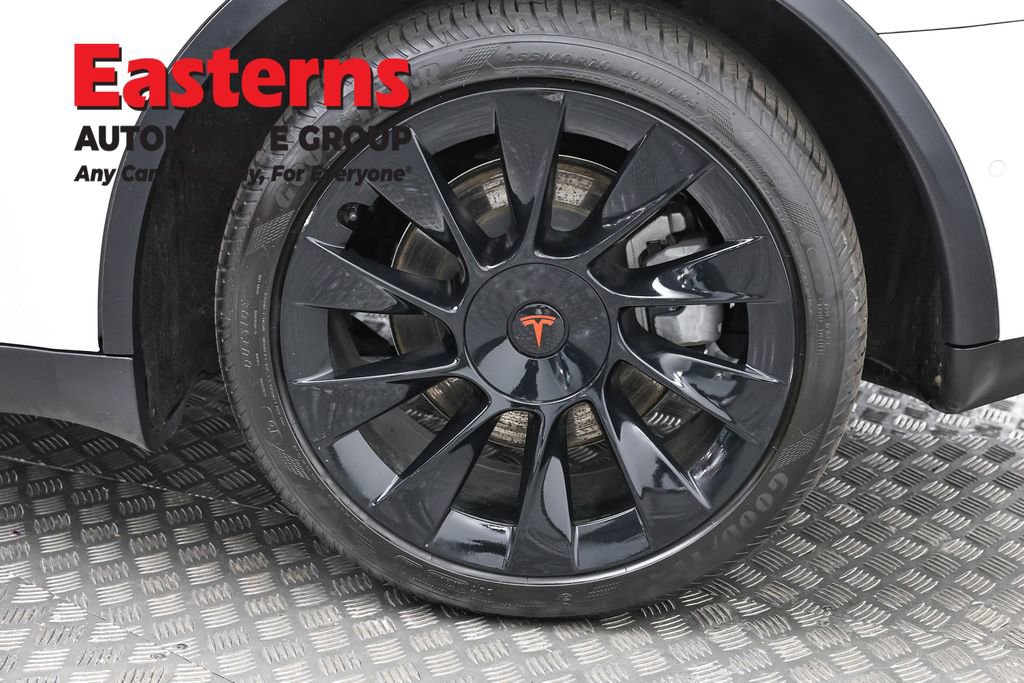Used 2020 Tesla Model Y Long Range image 29