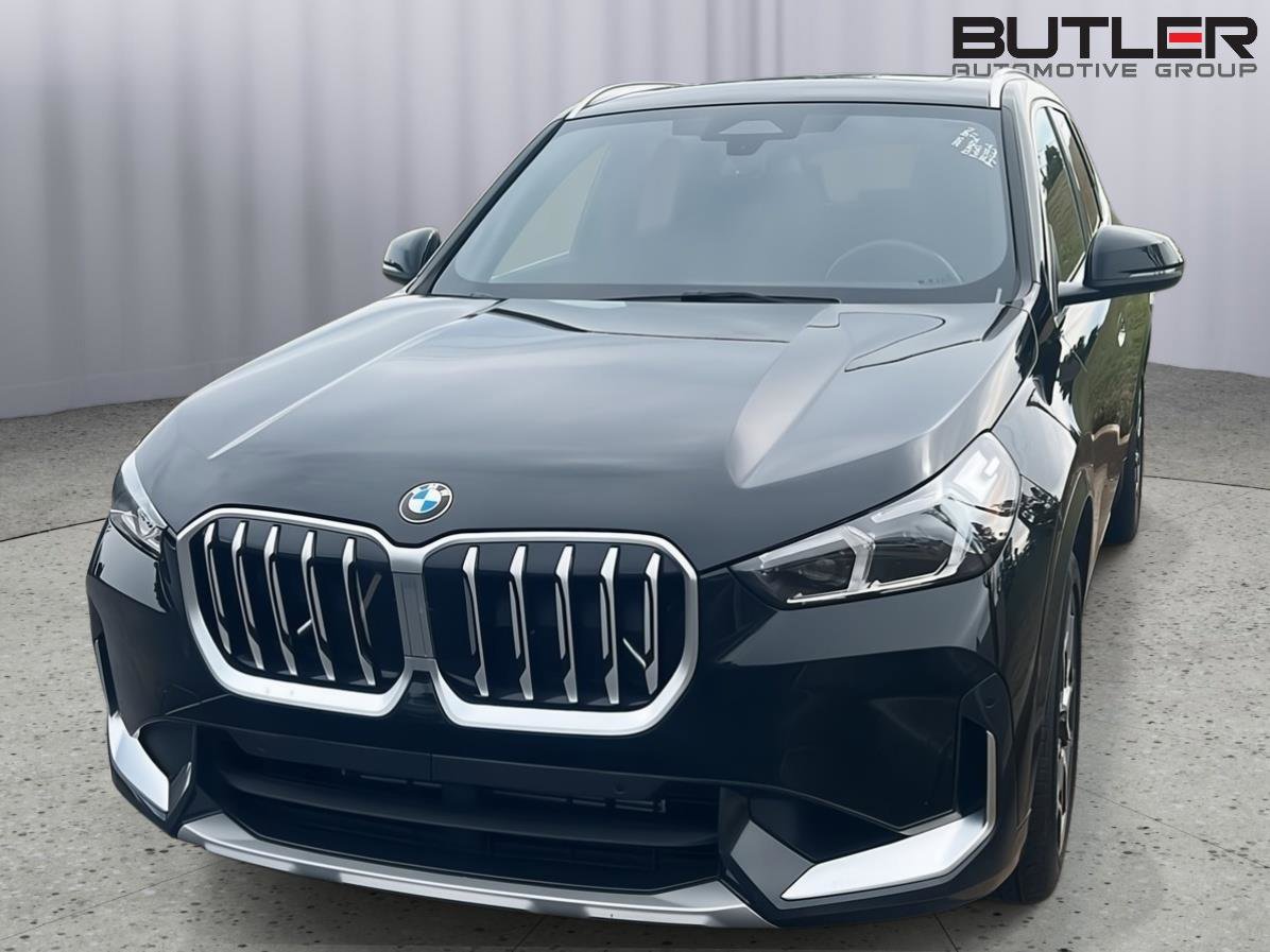 Certified 2025 BMW X1 xDrive28i w/ Convenience Package image 3