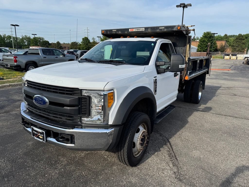 Used 2017 Ford F550 4x4 Regular Cab Super Duty image 3