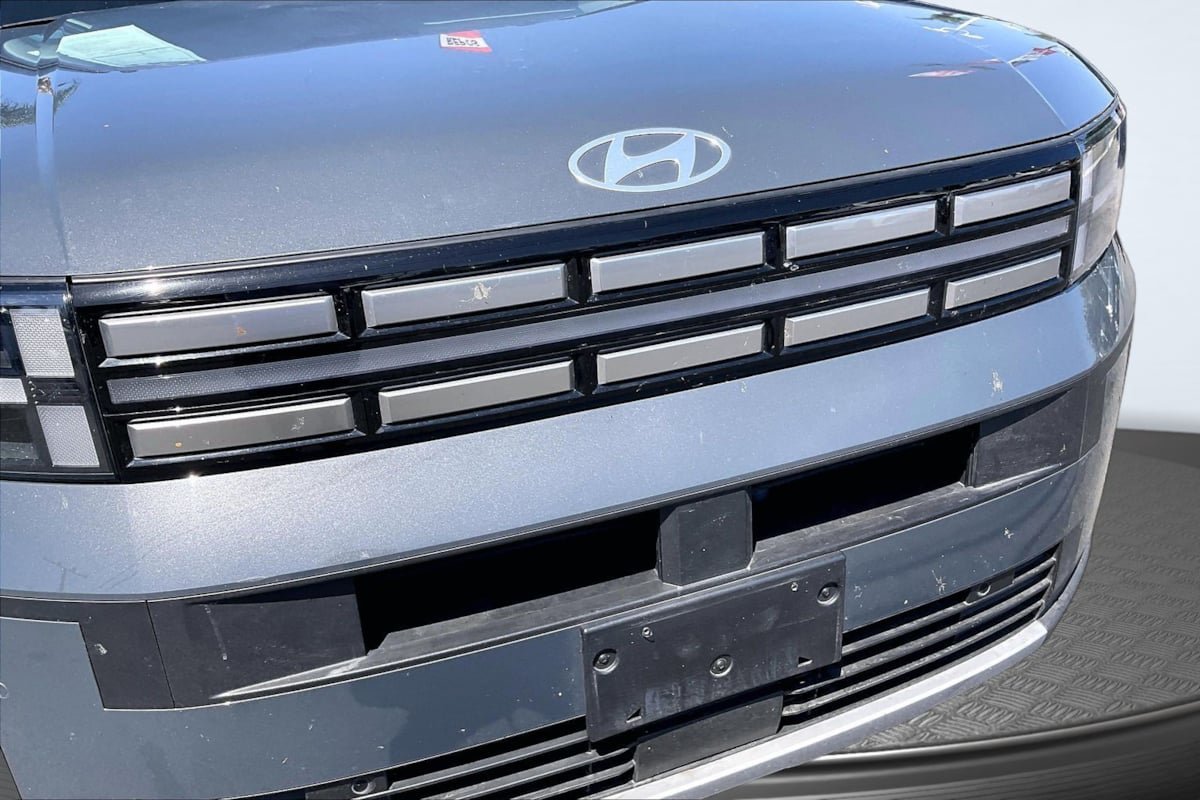 Used 2025 Hyundai Santa Fe SEL FWD image 28