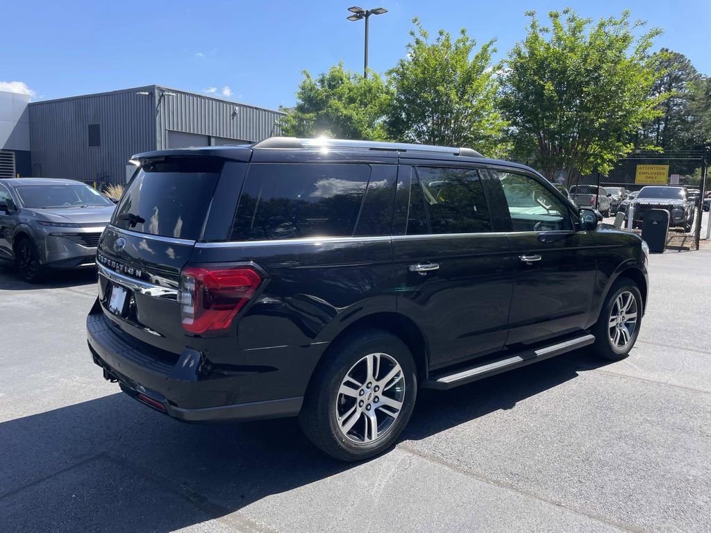 Used 2024 Ford Expedition Limited image 4