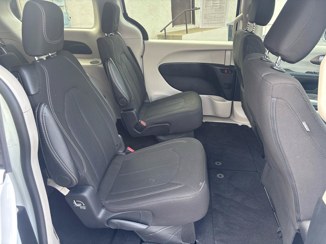 Used 2024 Chrysler Voyager LX FWD image 31