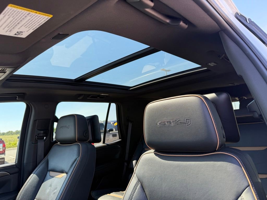 Used 2021 GMC Yukon AT4 w/ Rear Media and Nav Package AWD/4WD image 6