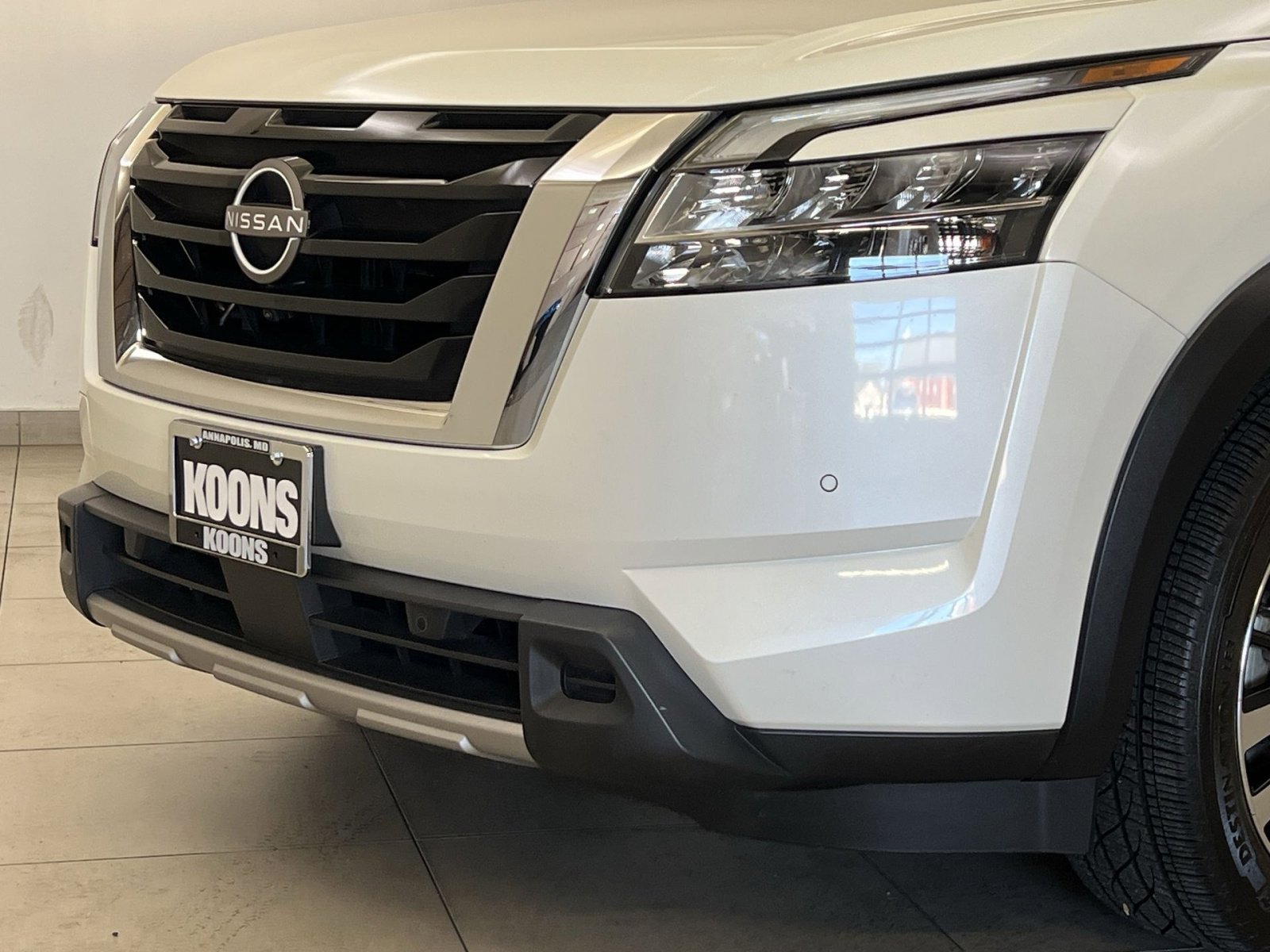 Used 2023 Nissan Pathfinder Platinum image 28