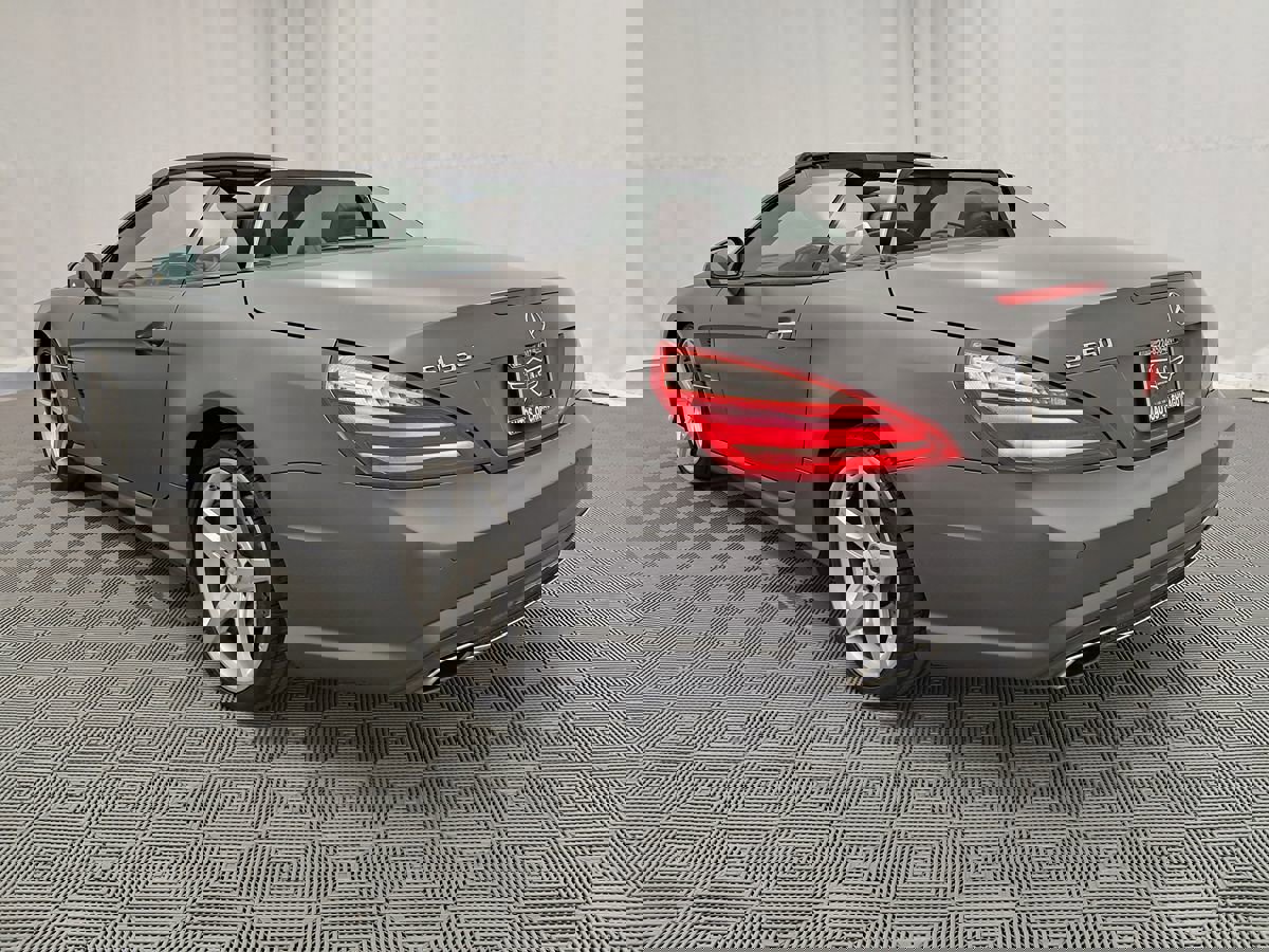 Used 2016 Mercedes-Benz SL 550 image 4