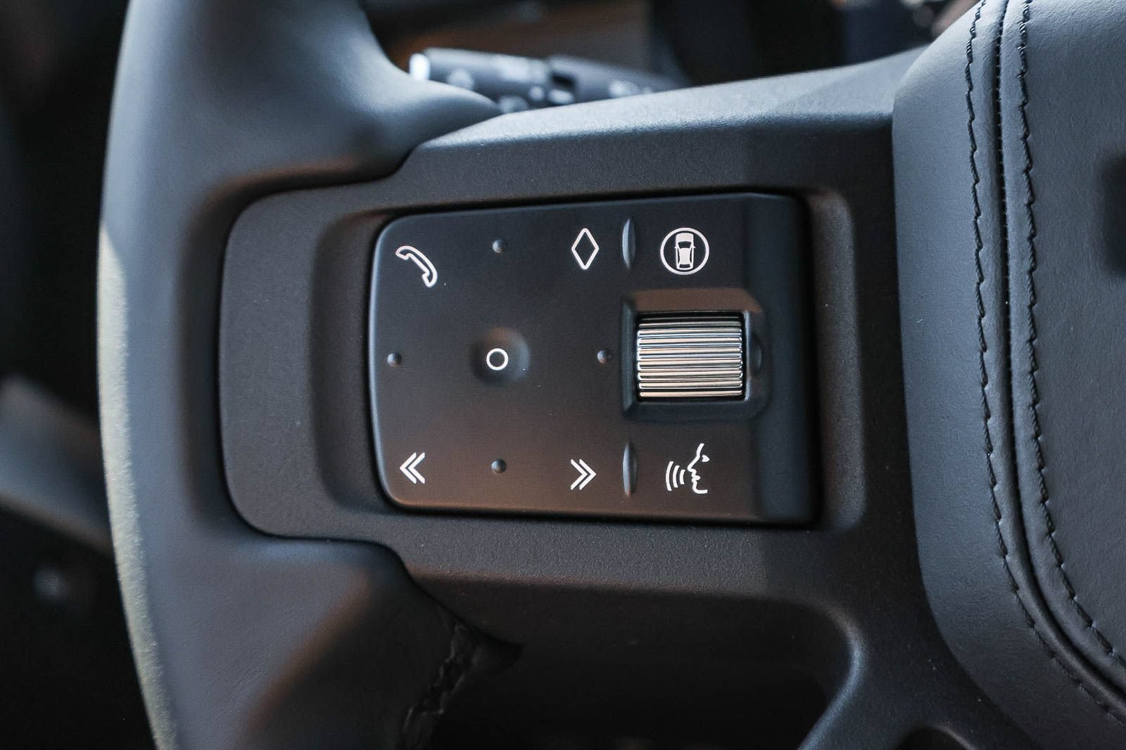 New 2026 Land Rover Defender 110 X AWD/4WD image 35