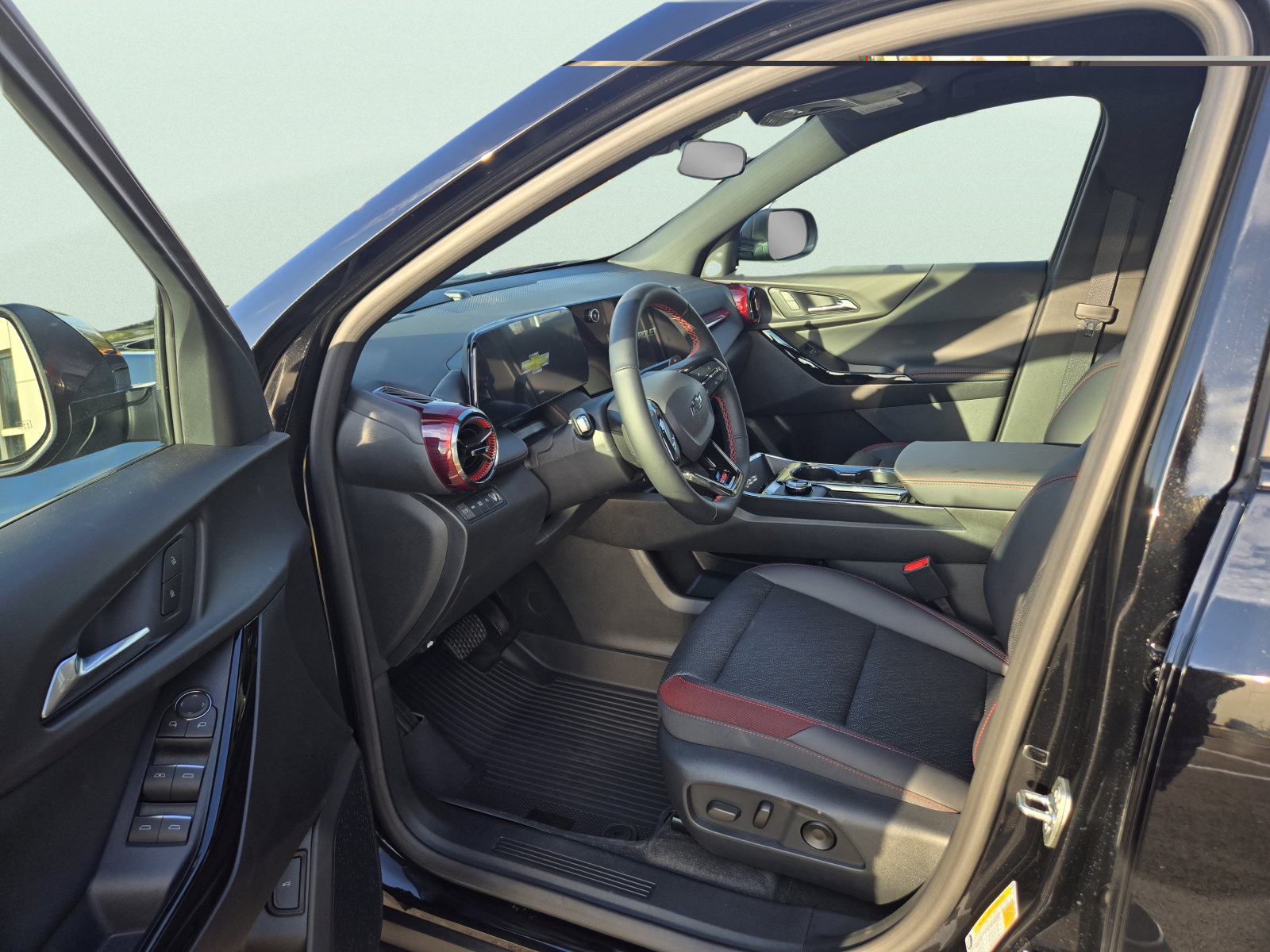 New 2027 Chevrolet Equinox RS AWD/4WD image 3