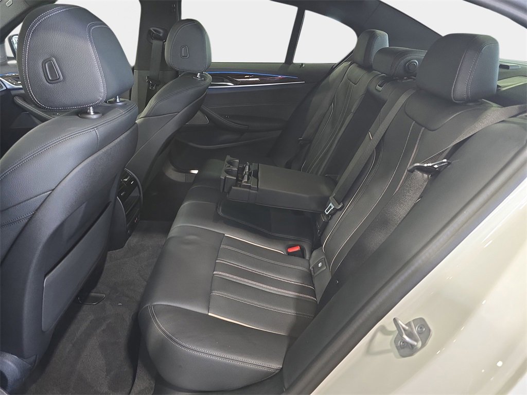 Certified 2023 BMW 530e w/ Premium Package image 10