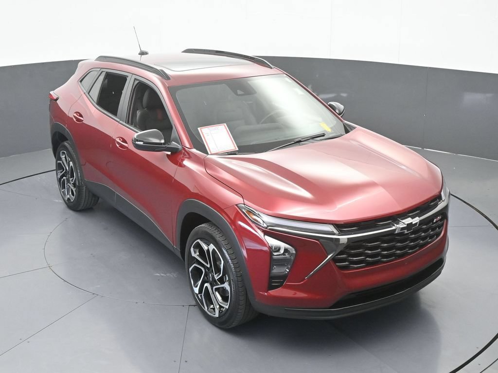 Used 2024 Chevrolet Trax RS w/ Sunroof Package FWD image 52