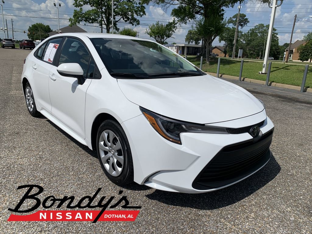 Used 2025 Toyota Corolla LE