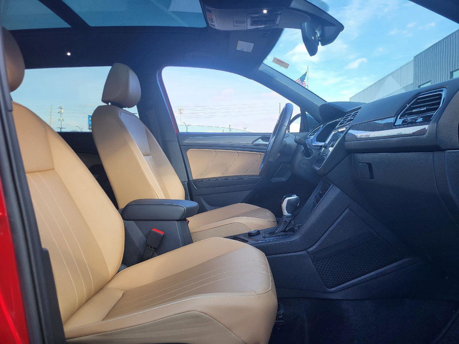 Used 2024 Volkswagen Tiguan SE R-Line image 12