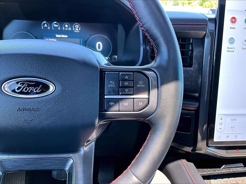 Used 2022 Ford Expedition Limited w/ Equipment Group 303A AWD/4WD image 15