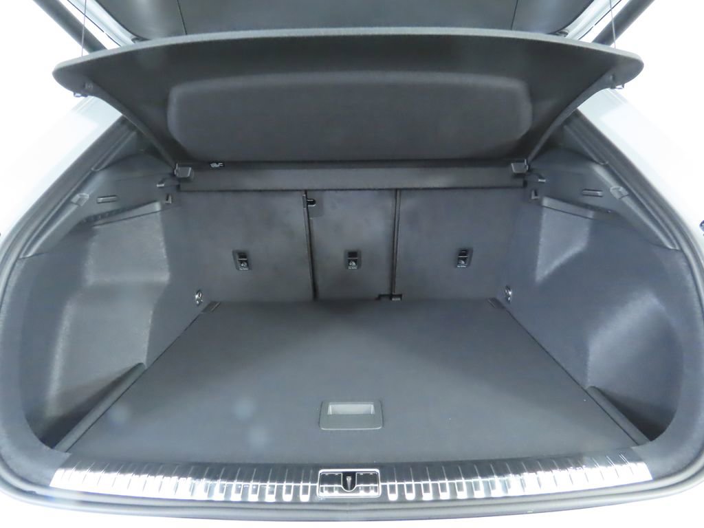 Used 2025 Audi Q3 2.0T Premium w/ Convenience Package image 29