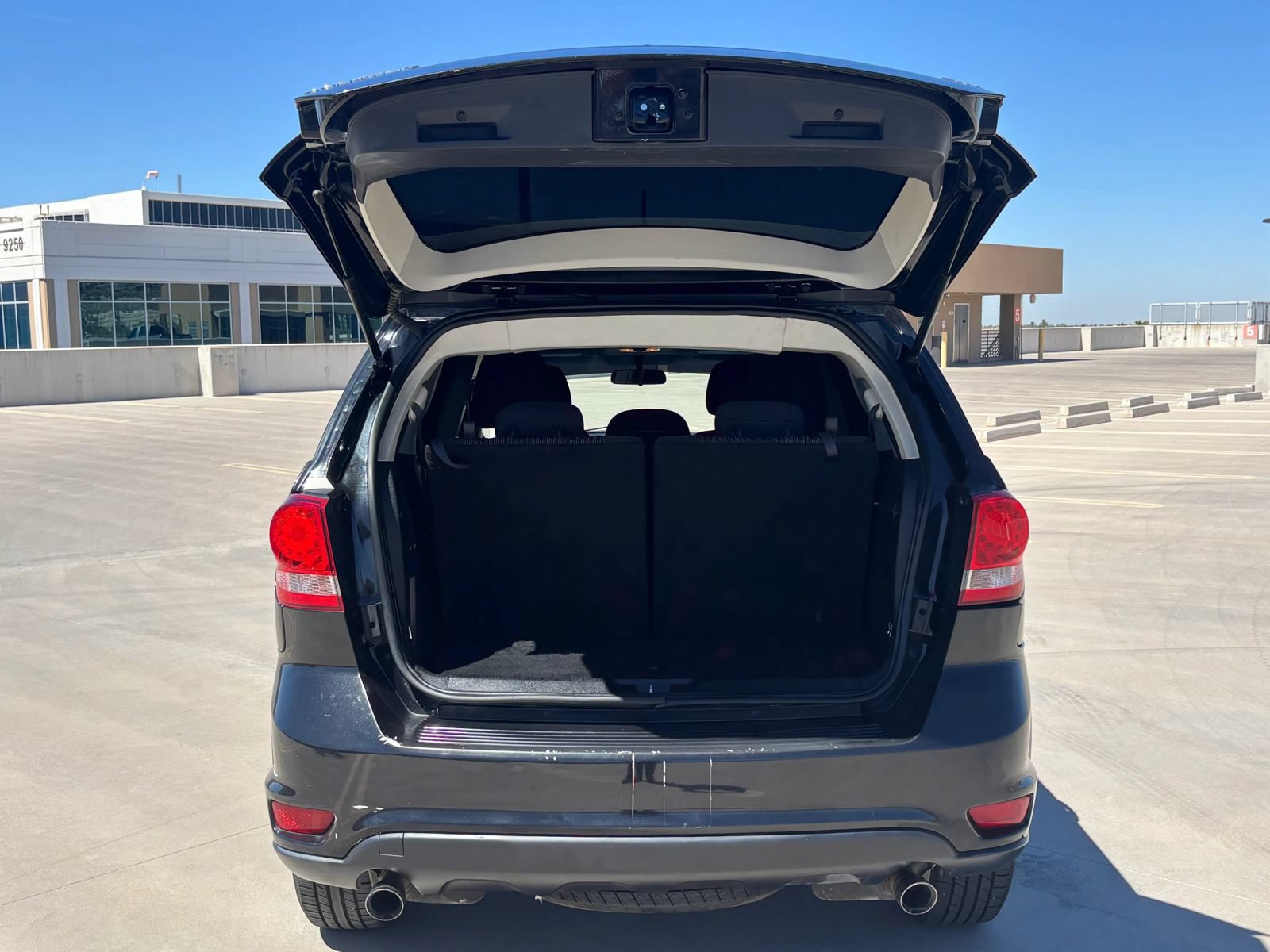 Used 2013 Dodge Journey SXT w/ Flexible Seating Group FWD image 9