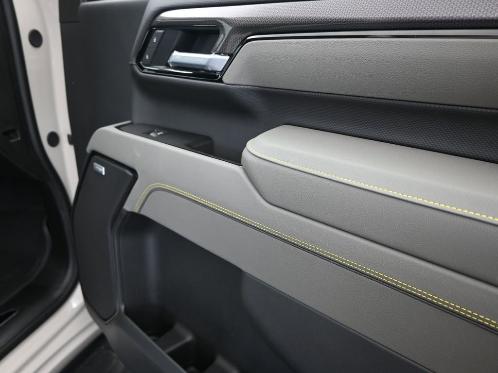 New 2026 Chevrolet Silverado 2500 ZR2 image 25