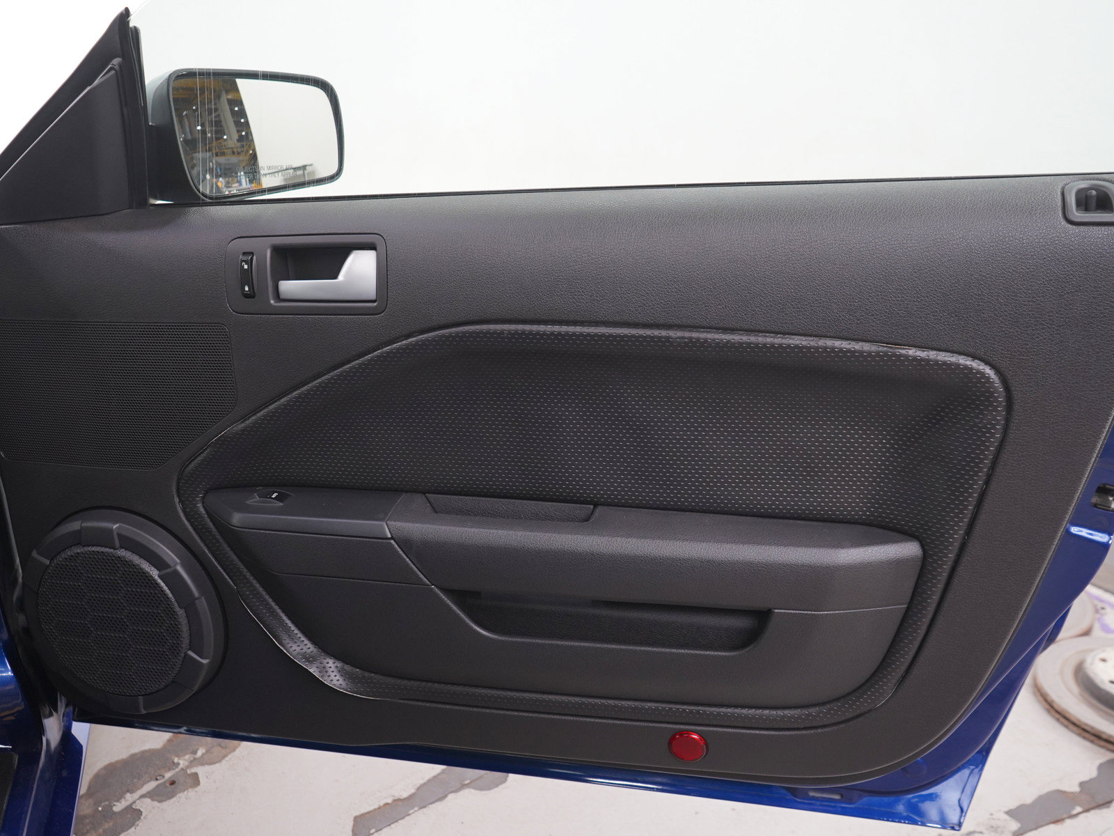 Used 2005 Ford Mustang GT Premium RWD image 11