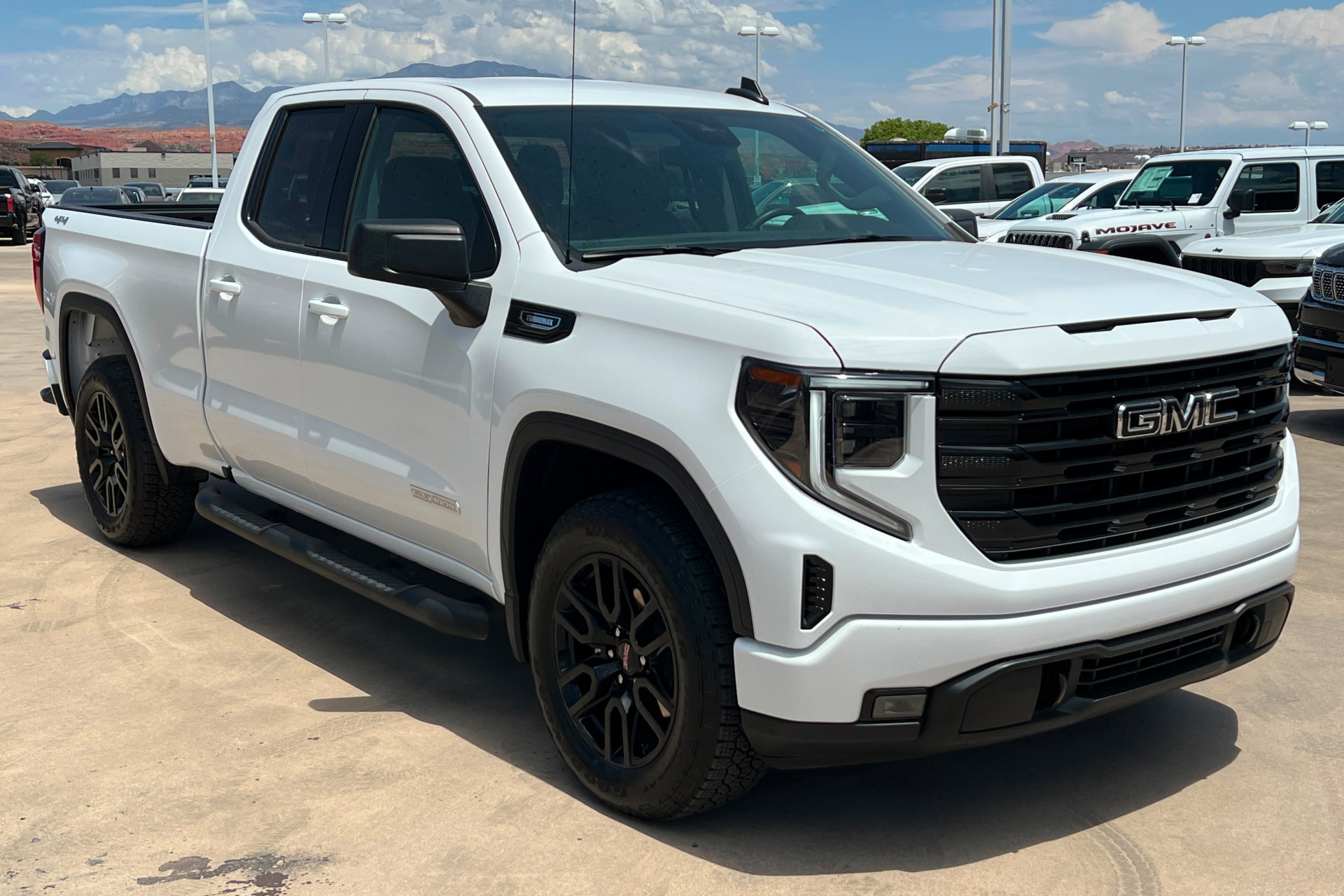 Used 2026 GMC Sierra 1500 Elevation w/ Elevation Select Package AWD/4WD image 8