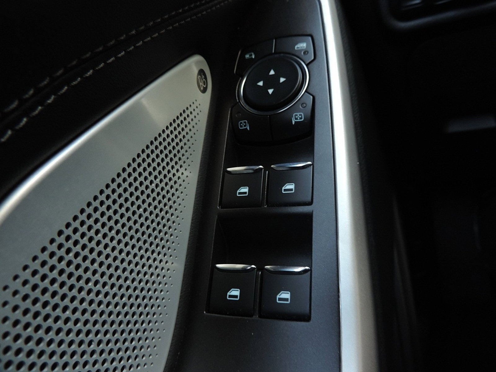 Used 2023 Ford Explorer Limited w/ Limited Technology Package image 23