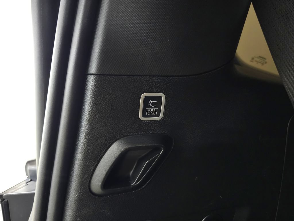 Used 2022 Jeep Grand Wagoneer Series III w/ Rear Seat Video Group 1 AWD/4WD image 11
