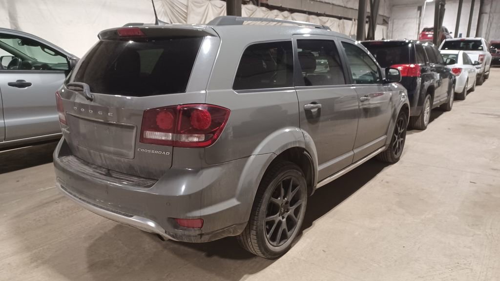 Used 2020 Dodge Journey Crossroad image 2