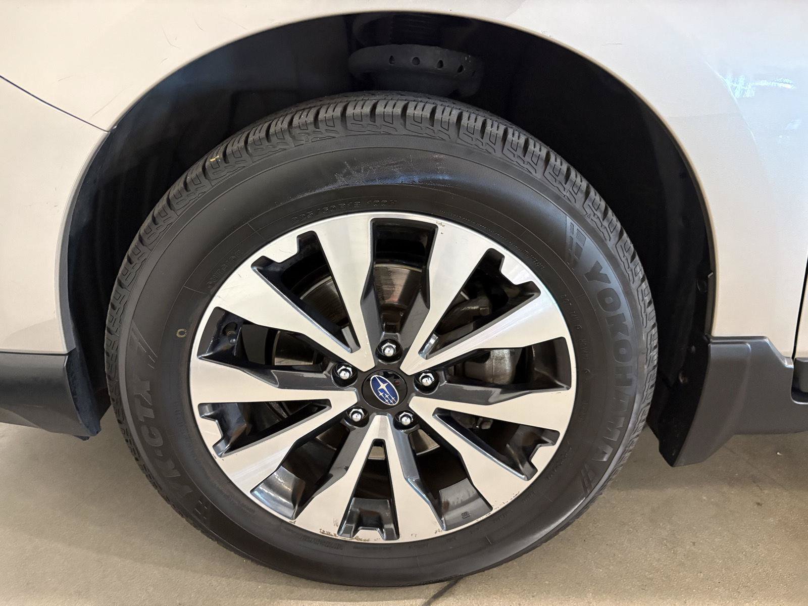 Used 2017 Subaru Outback 2.5i Limited AWD/4WD image 64