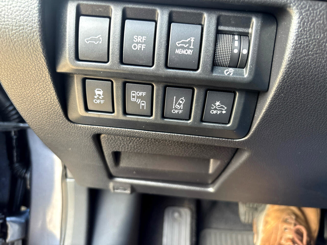 Used 2017 Subaru Outback 2.5i Limited image 11
