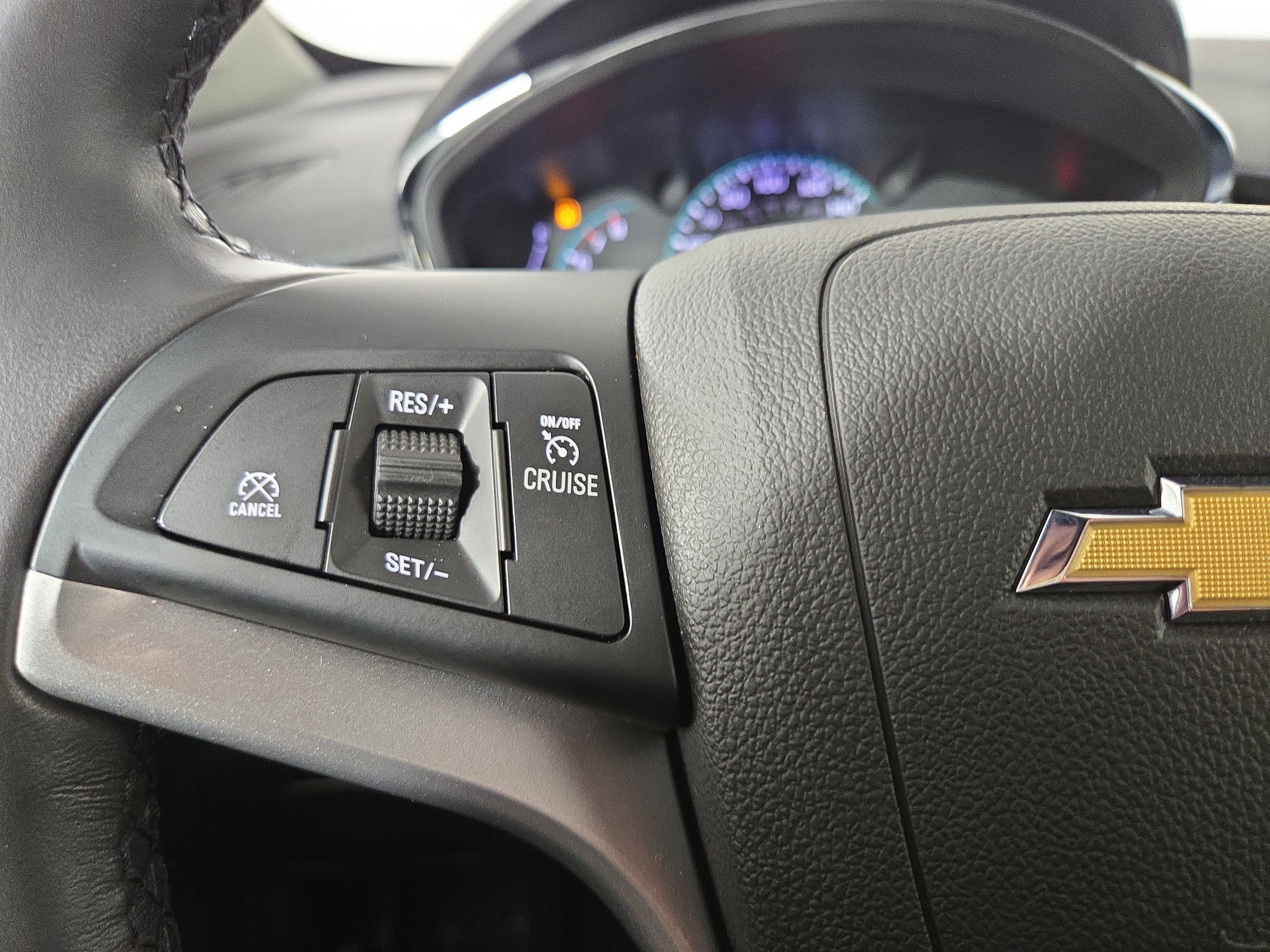 Used 2019 Chevrolet Trax LT w/ Redline Edition image 16
