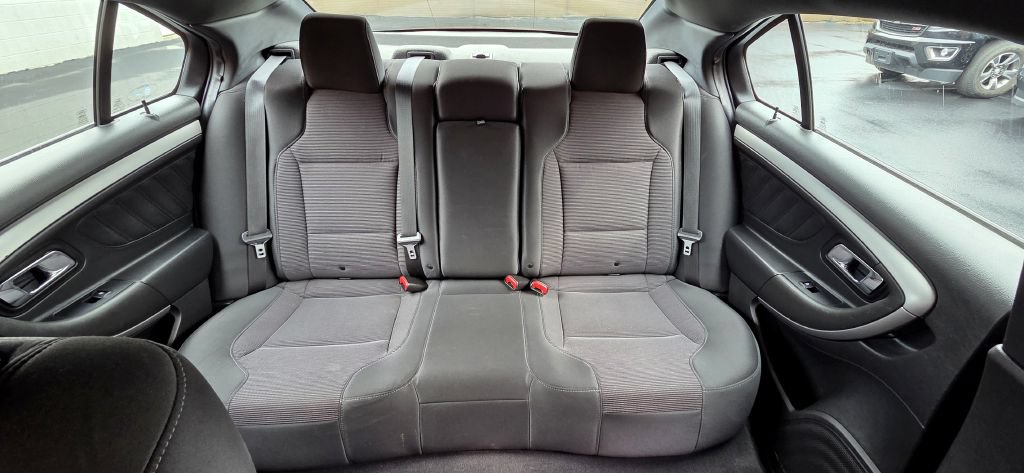 Used 2019 Ford Taurus SEL w/ Equipment Group 201A AWD/4WD image 8