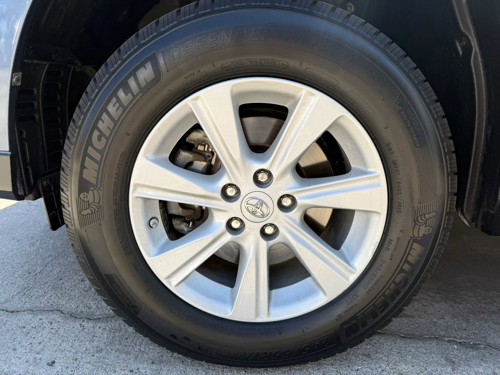 Used 2013 Toyota Highlander SE image 27