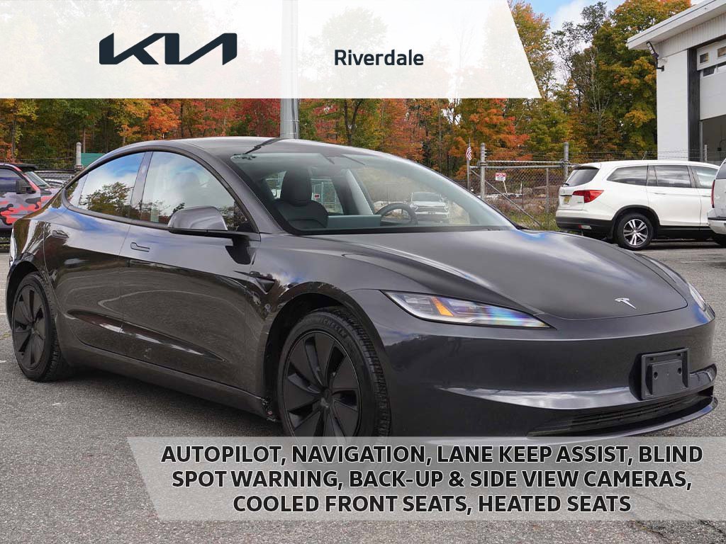 Used 2025 Tesla Model 3 RWD image 1