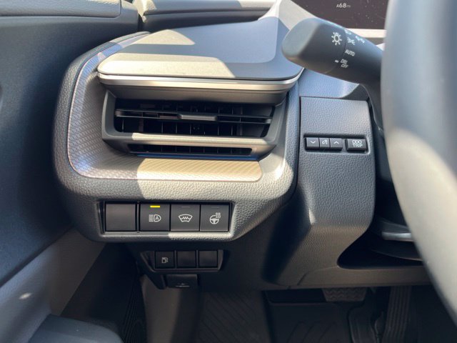 New 2026 Toyota Prius XLE FWD image 28