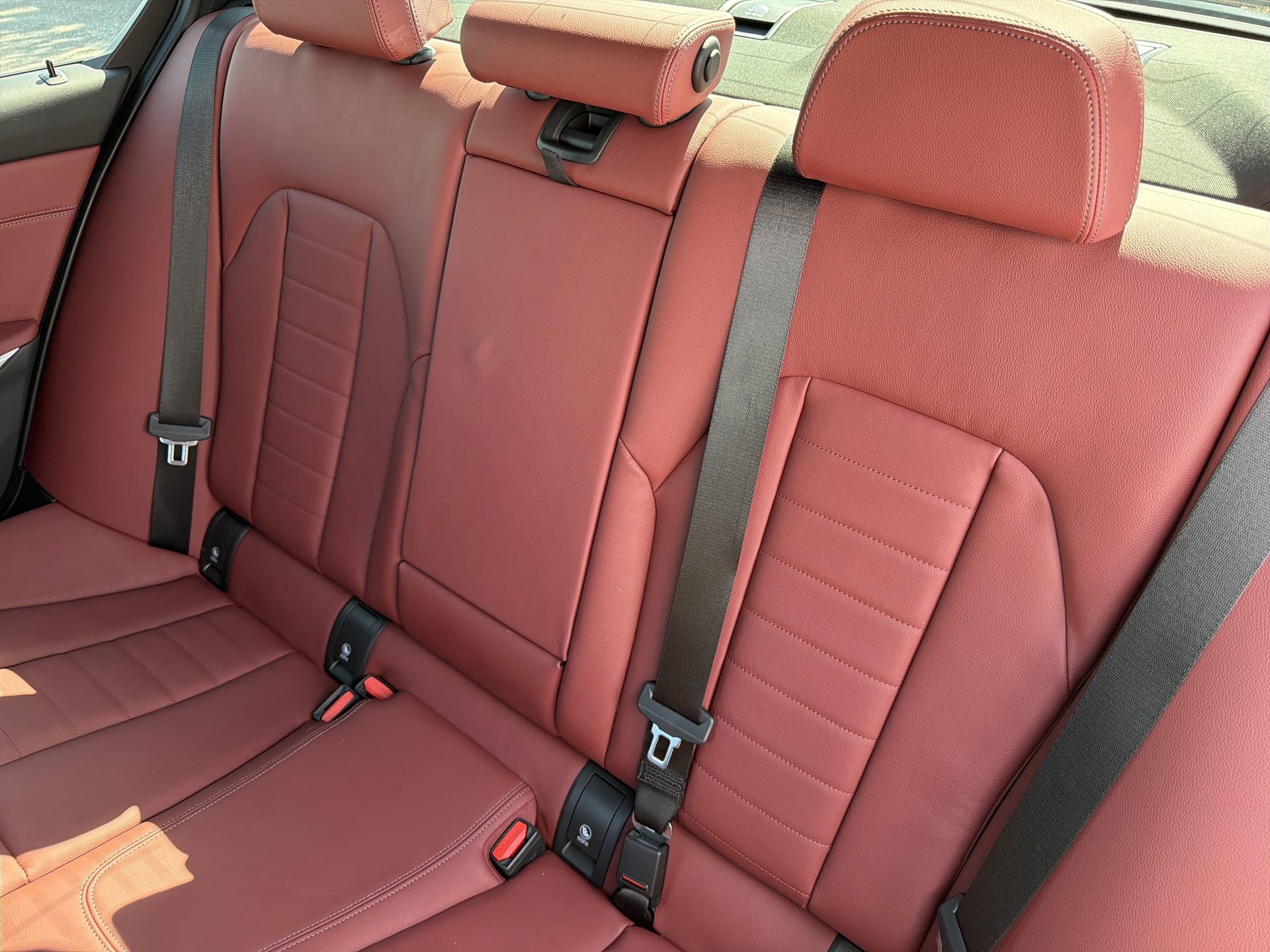 Certified 2024 BMW 330e w/ Premium Package RWD image 19