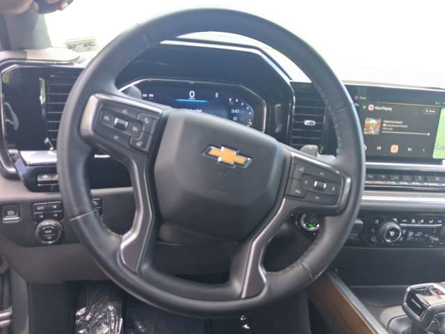 Used 2024 Chevrolet Silverado 1500 High Country w/ Technology Package AWD/4WD image 13