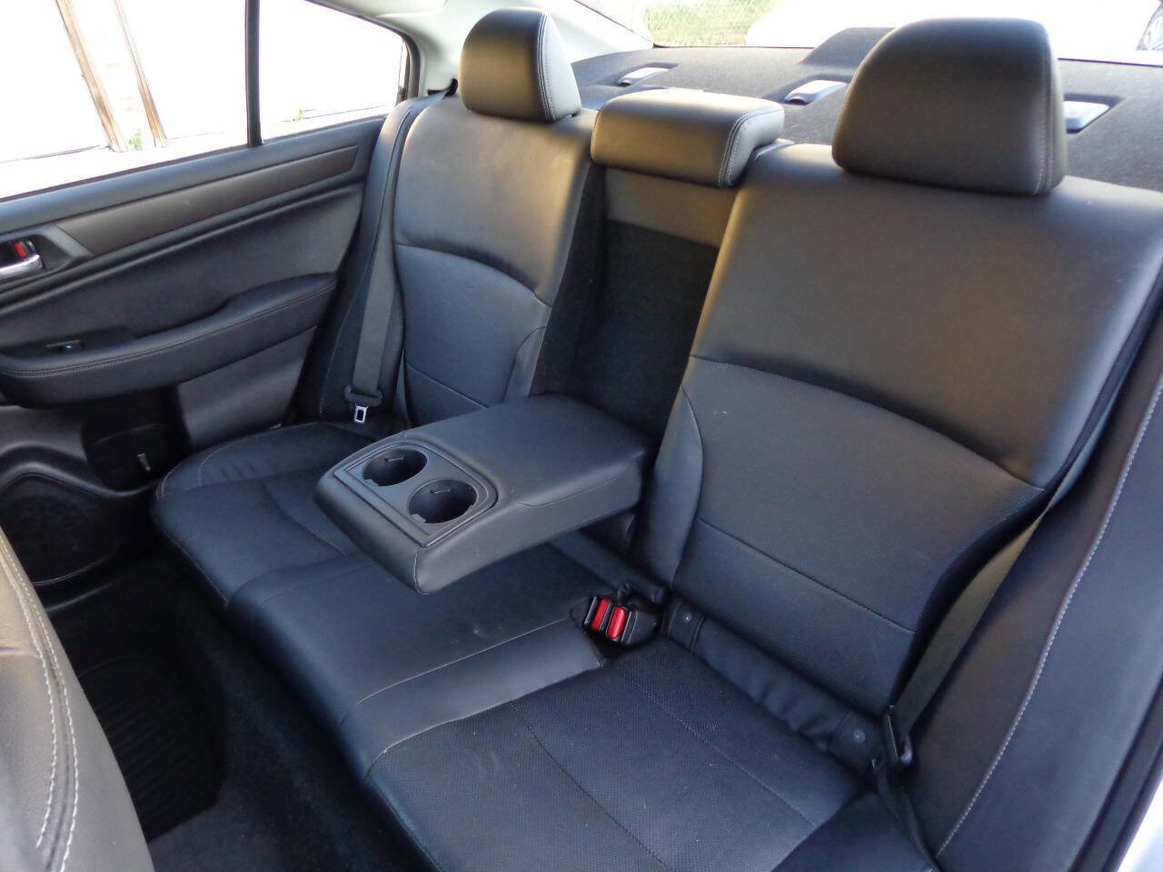 Used 2016 Subaru Legacy 3.6R Limited image 16