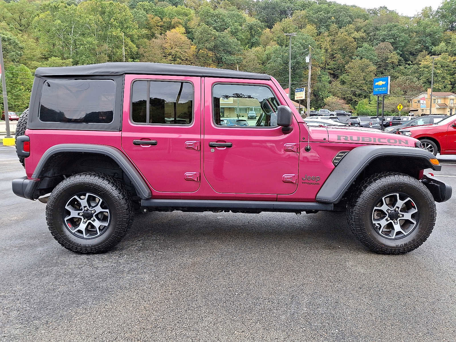 Used 2022 Jeep Wrangler Unlimited Rubicon w/ Cold Weather Group image 8