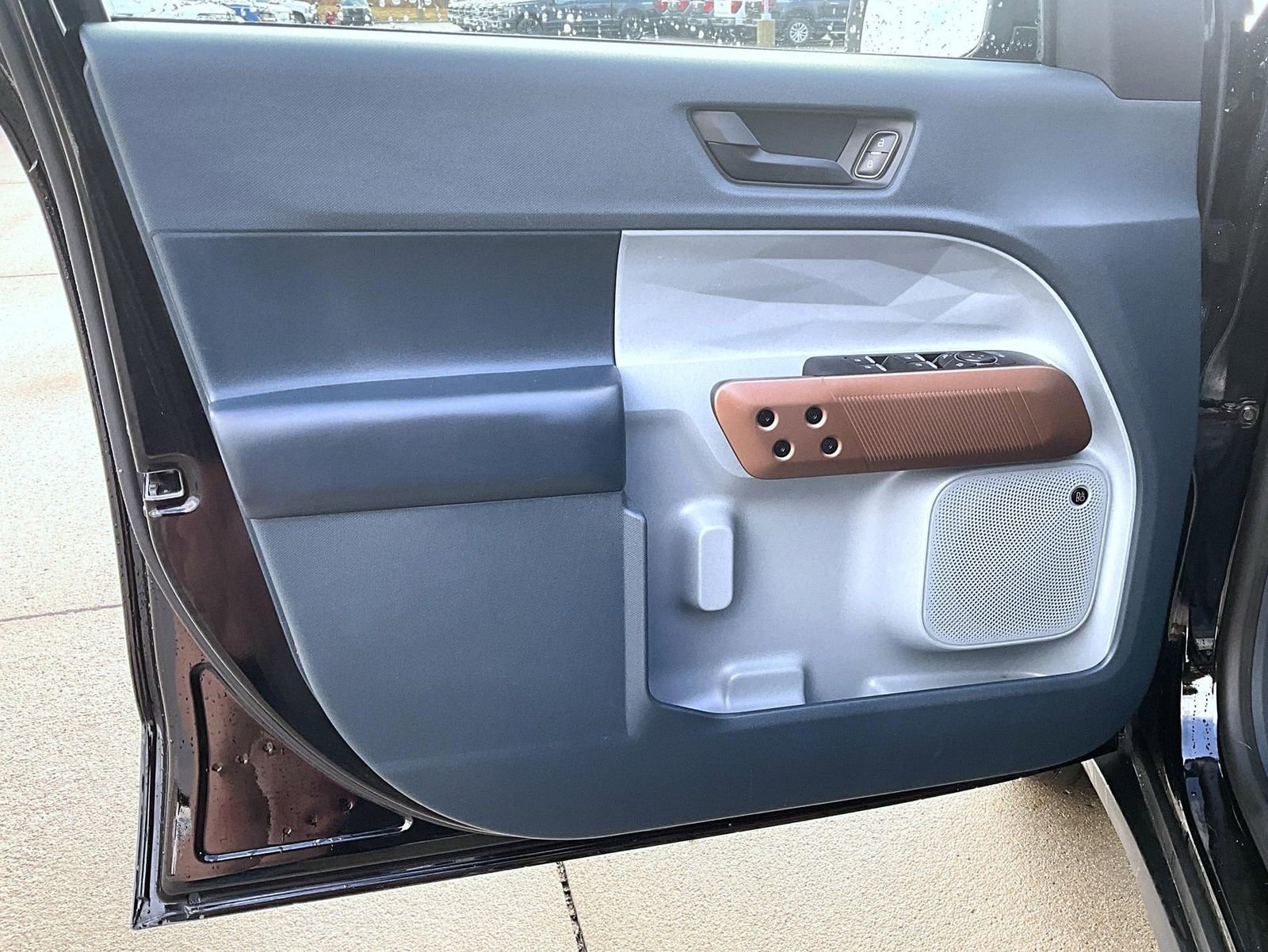 Used 2022 Ford Maverick Lariat w/ Lariat Luxury Package image 9