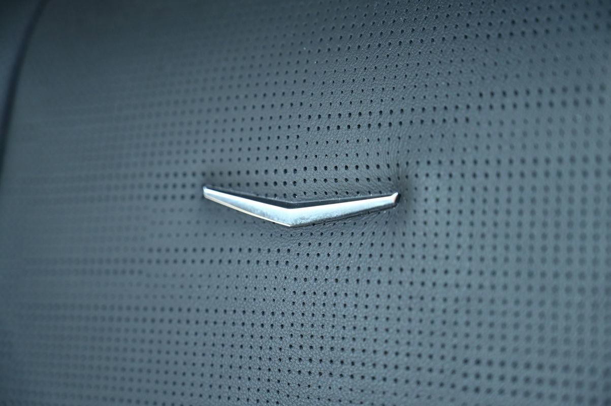 Used 2025 Cadillac Escalade Premium Luxury w/ LPO, Floor Liner Package image 21