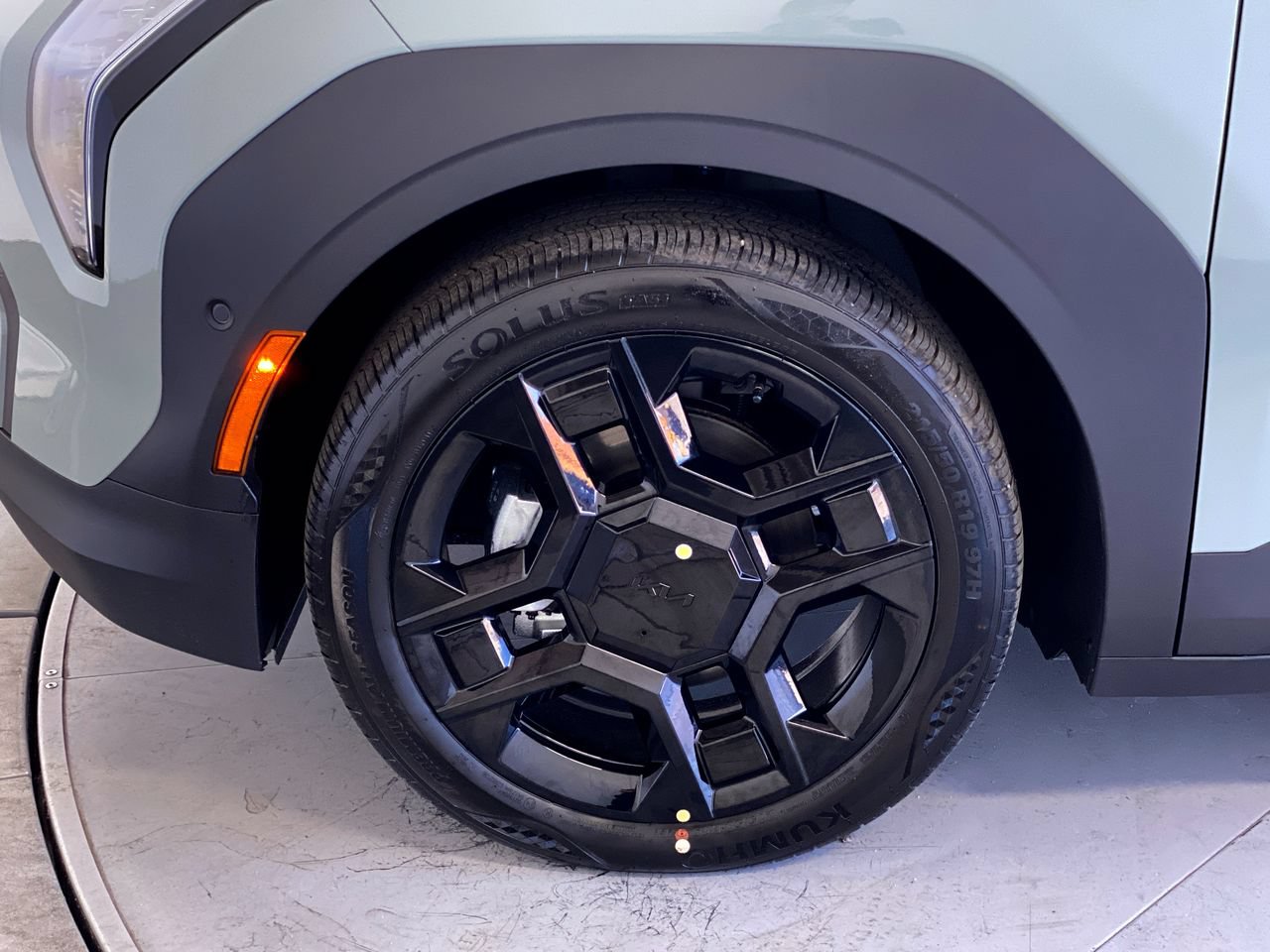 New 2027 Kia EV3 Land FWD image 12