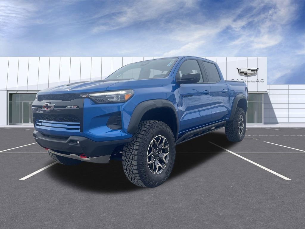 Used 2024 Chevrolet Colorado ZR2 w/ ZR2 Convenience Package III image 4