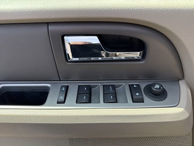 Used 2011 Ford Expedition XLT w/ Leather Seating Pkg image 12