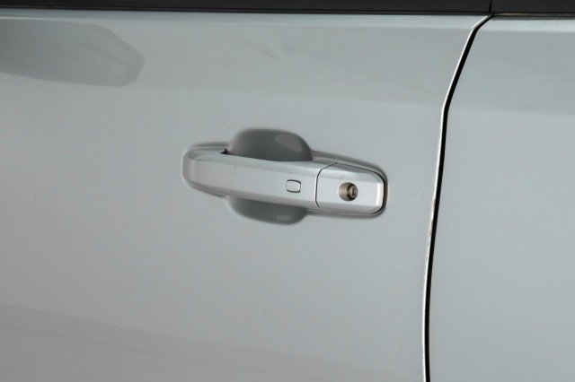 Used 2022 Chevrolet Silverado 1500 LT RWD image 40