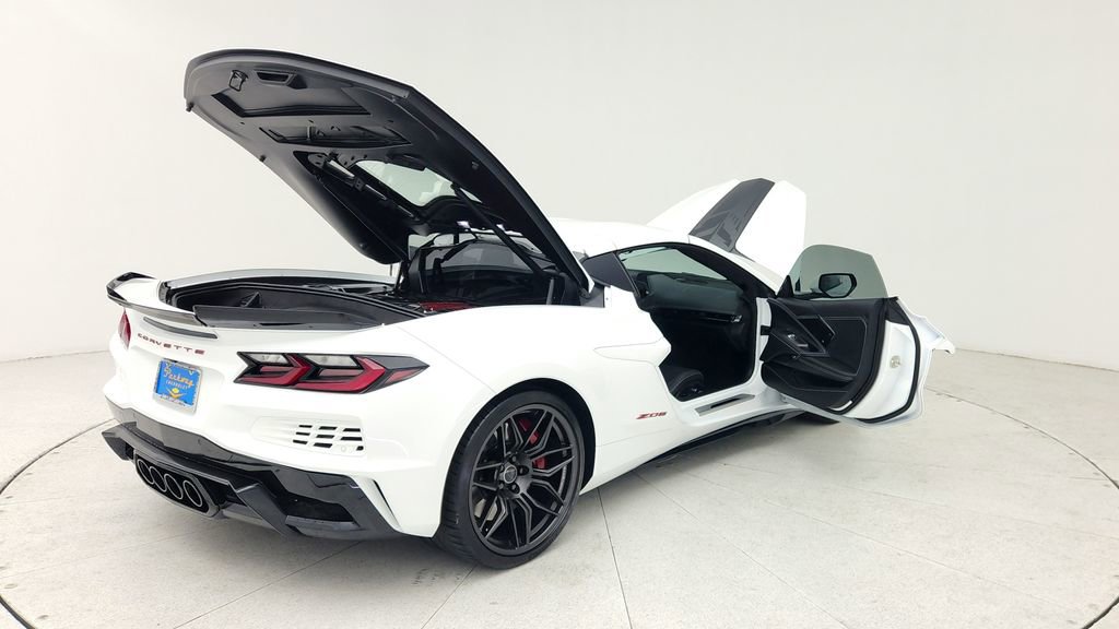 Used 2024 Chevrolet Corvette Z06 image 13