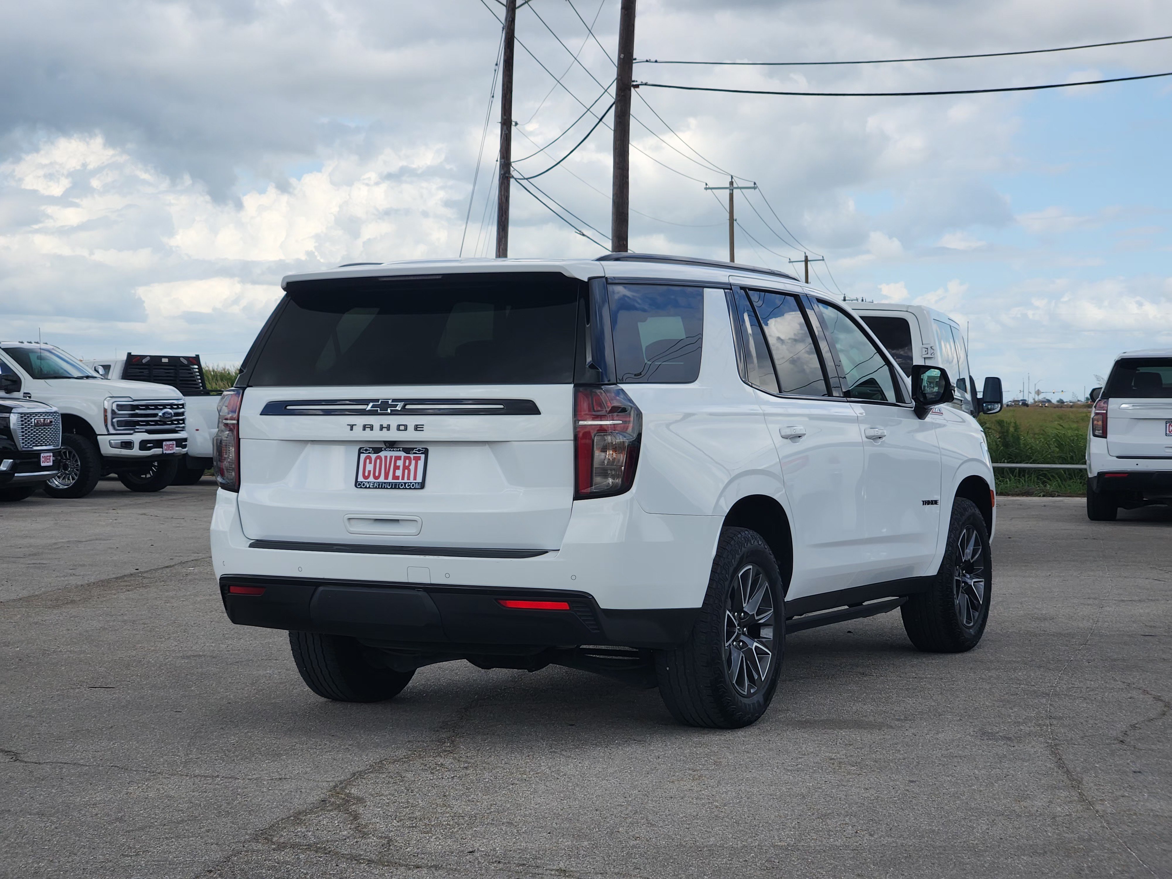 Used 2023 Chevrolet Tahoe Z71 w/ Luxury Package AWD/4WD image 7