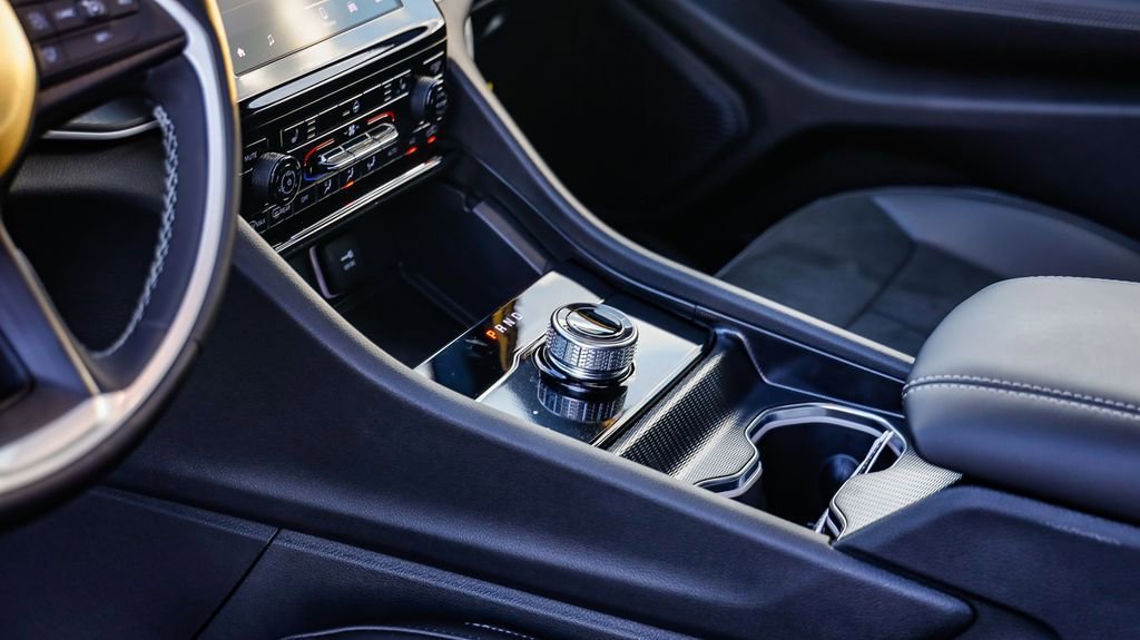 New 2025 Jeep Grand Cherokee Altitude image 21