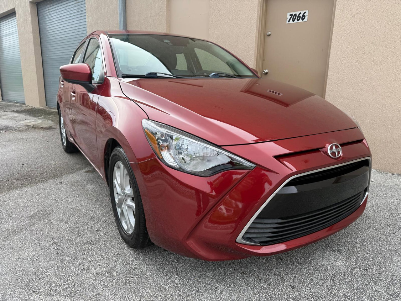 Used 2016 Scion iA 4dr Sdn Man (Natl) image 3
