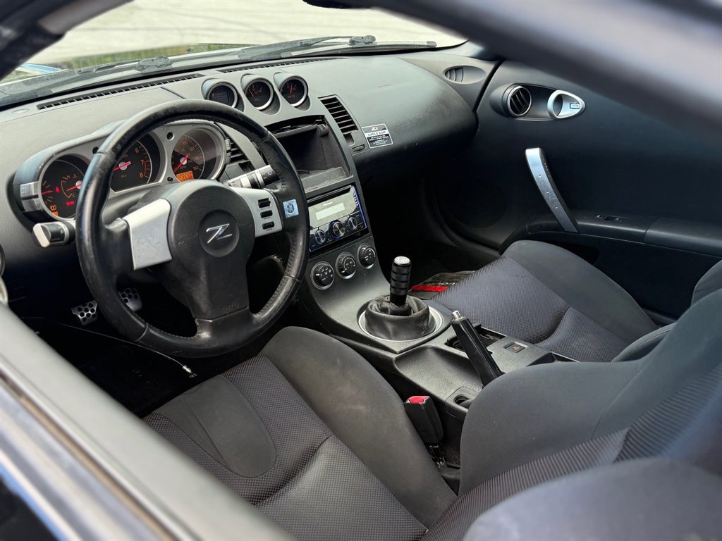 Used 2005 Nissan 350Z Enthusiast w/ (K96) Aerodynamics Pkg RWD image 20